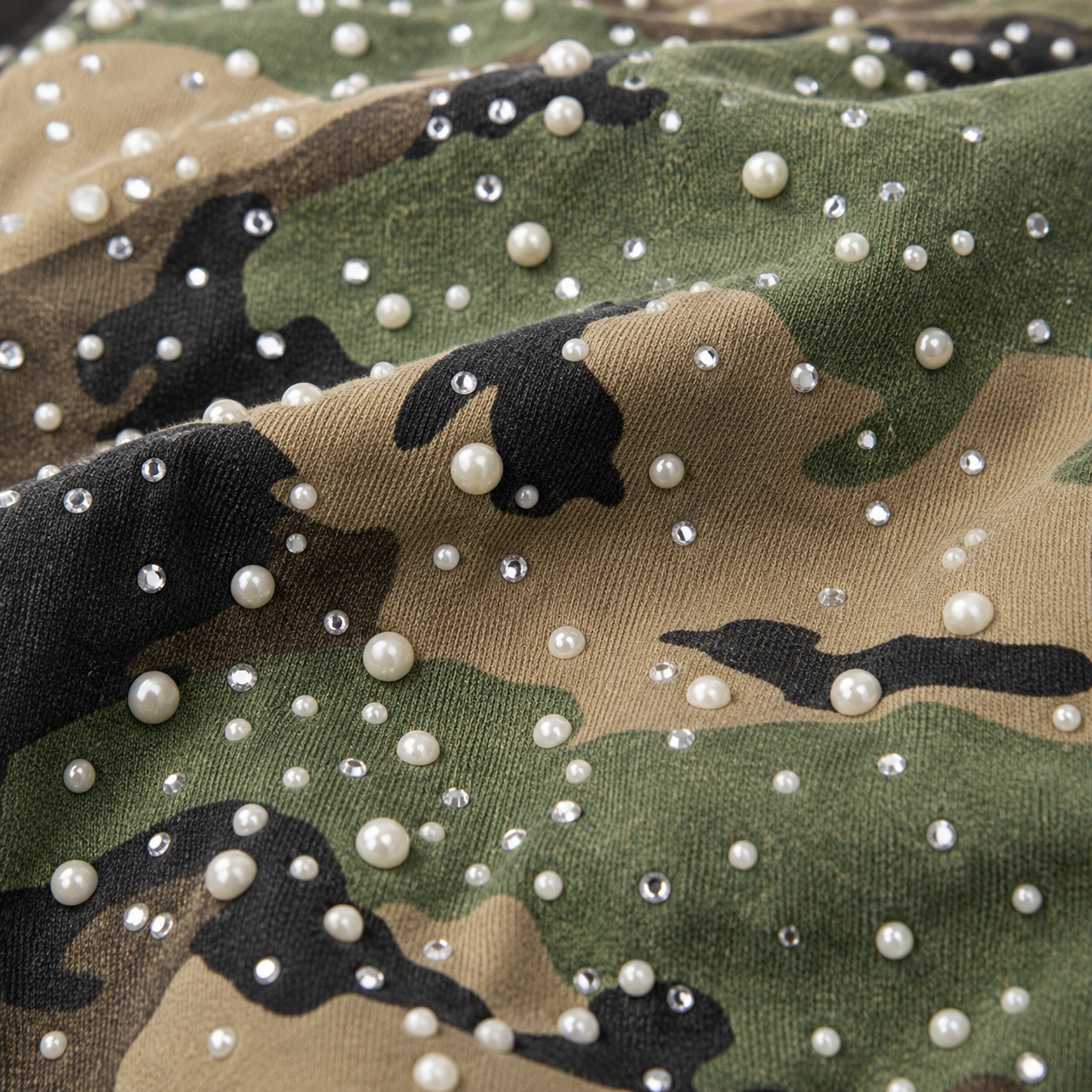 UNSEEN-Studios PEARL Camo Perlenbesetzter Zip Hoodie