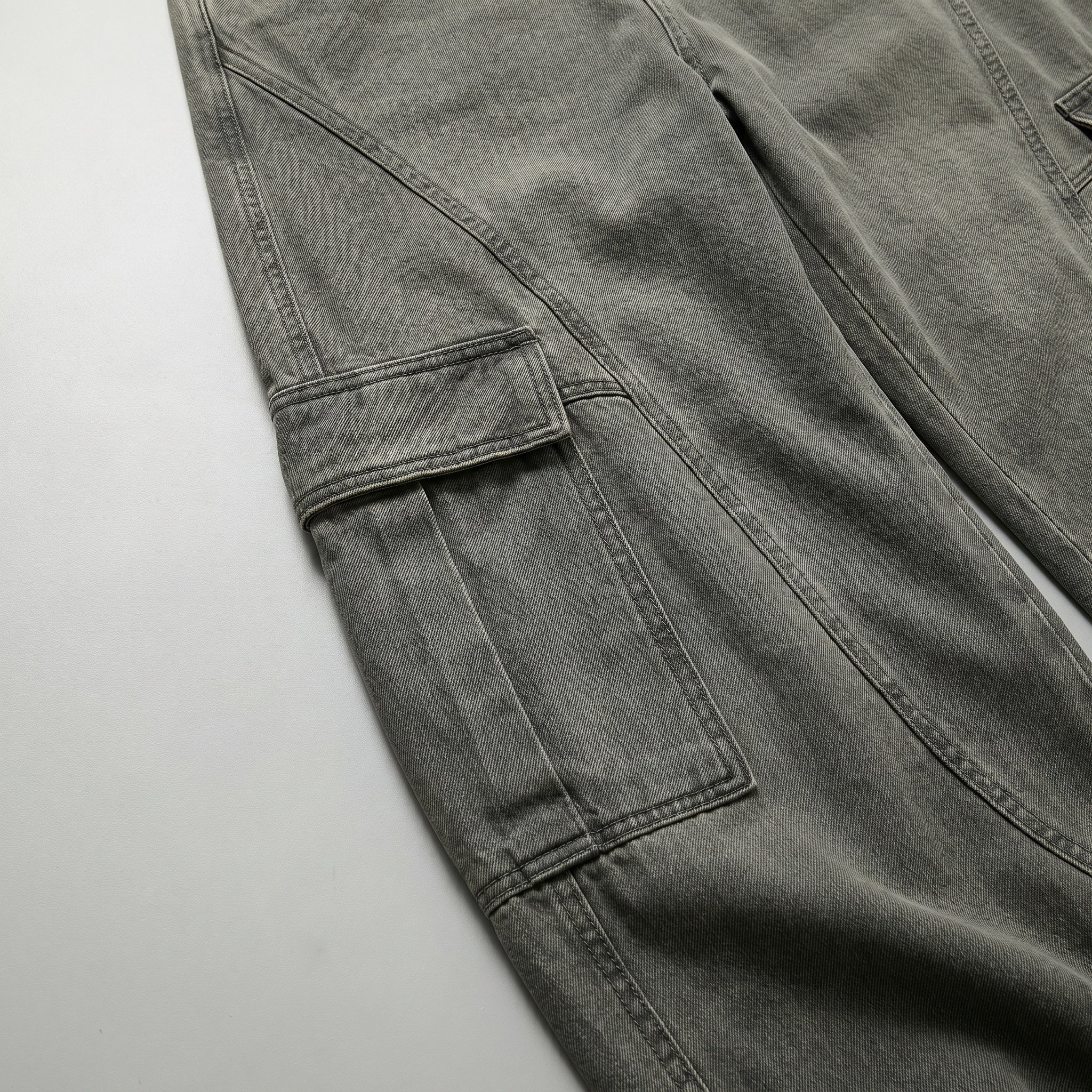 UNSEEN-Studios Drift Cargo Pants mit weitem Bein