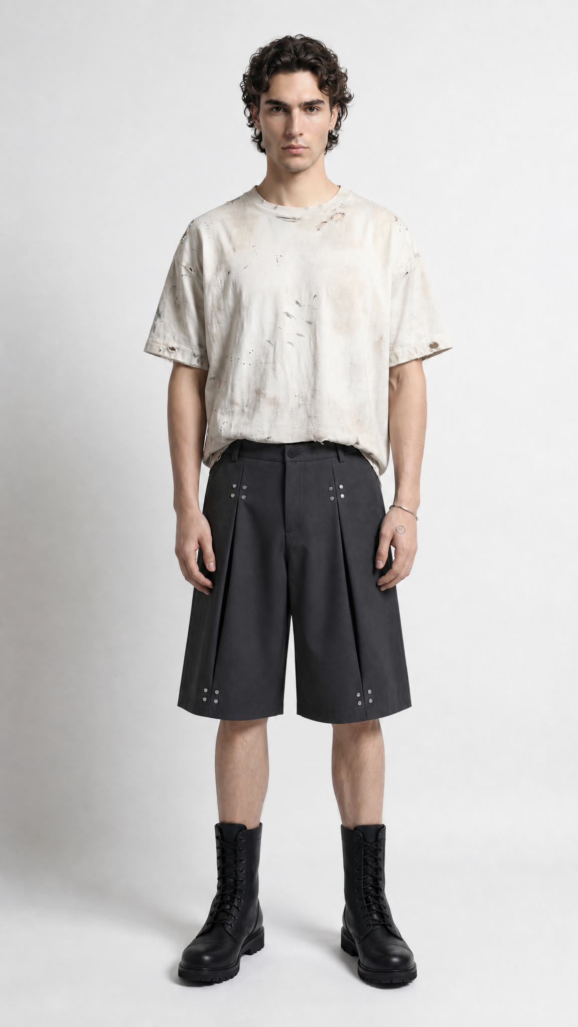 UNSEEN-Studios Rivet Pleated Shorts