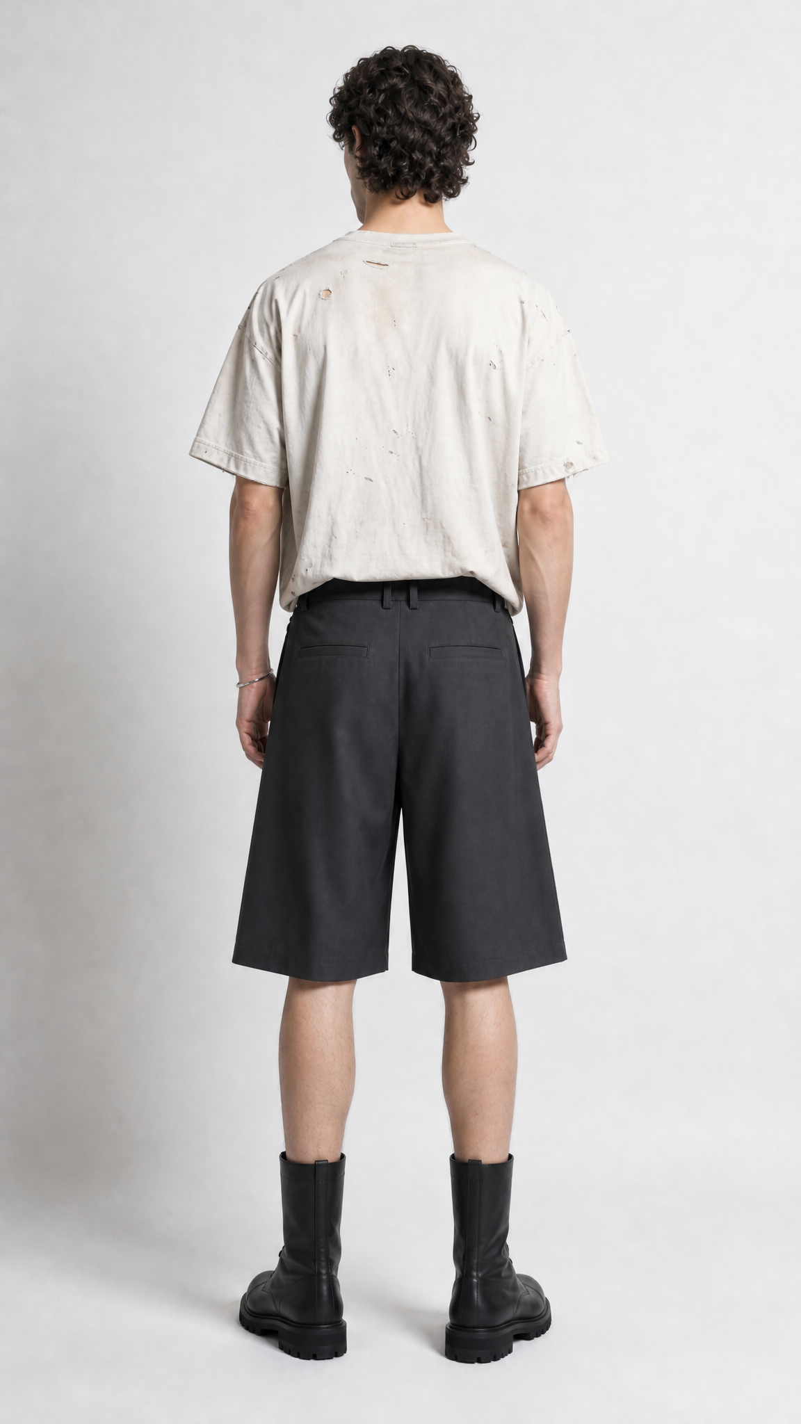 UNSEEN-Studios Rivet Pleated Shorts
