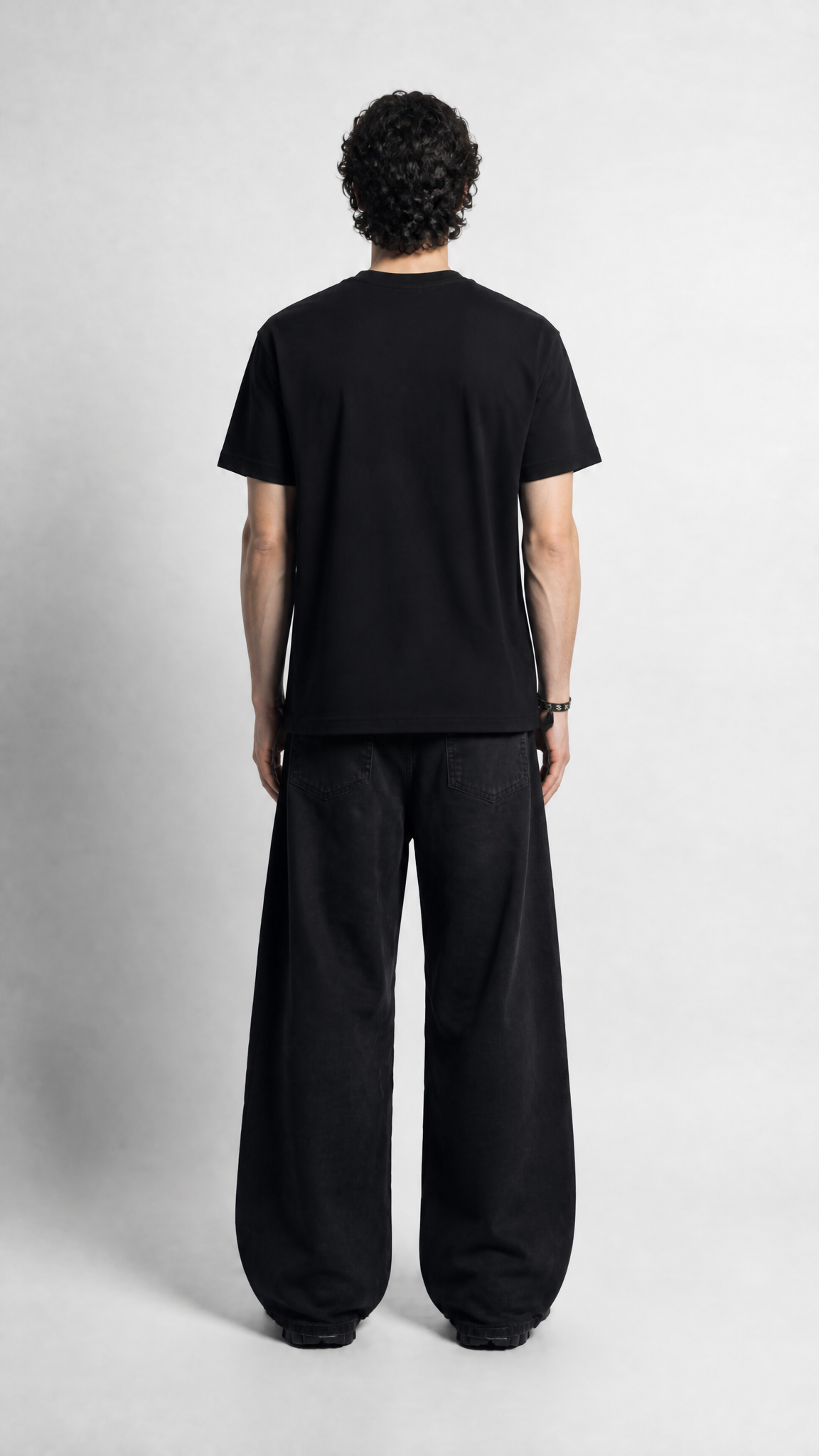 UNSEEN-Studios Script Cross Tee